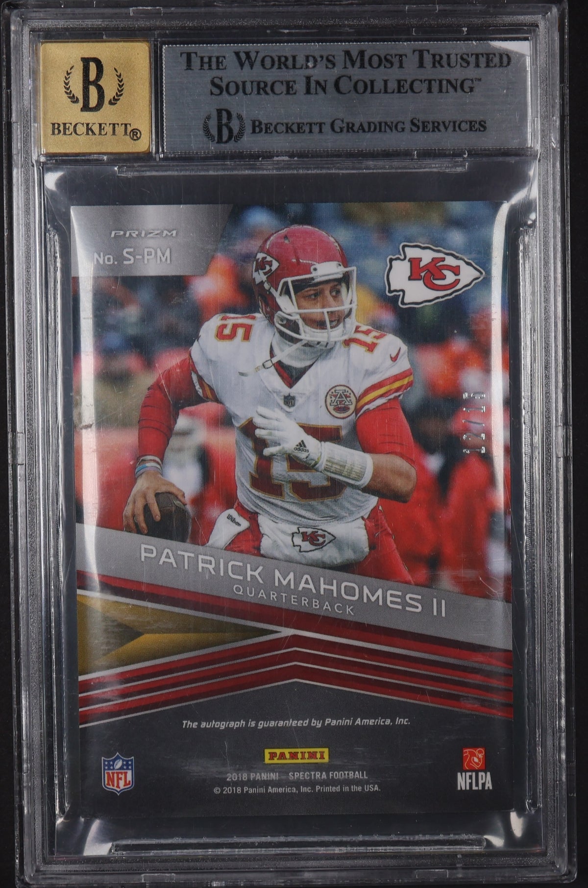 2018 Panini Spectra #S-PM Patrick Mahomes Auto Neon Green BGS 8.5 #/15